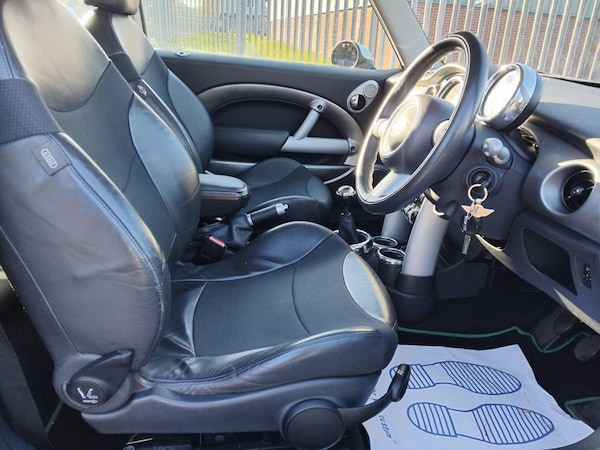 Used MINI Hatch 2004 for sale - 76174039: Photo 9