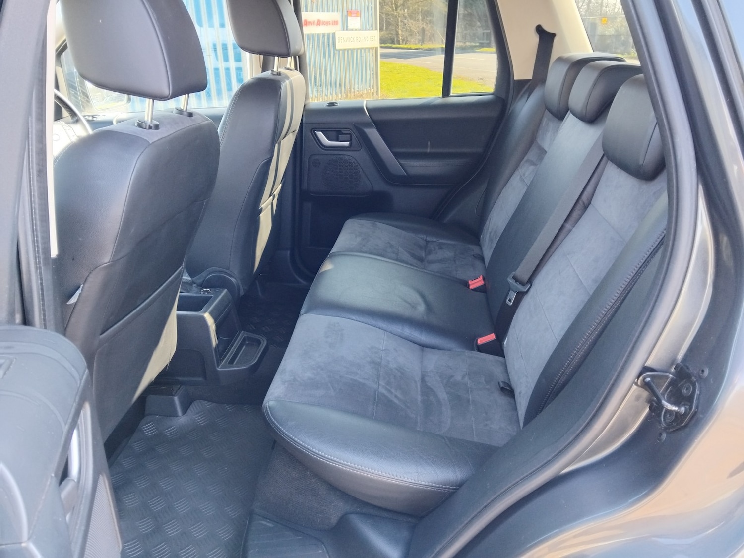 Used Land Rover Freelander 2011 for sale - 77766493: Photo 12