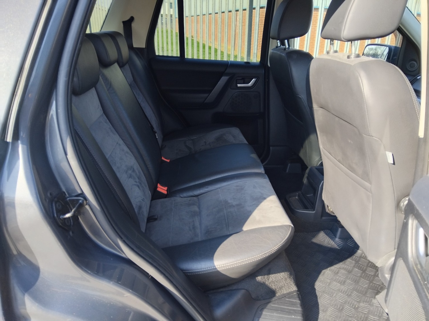 Used Land Rover Freelander 2011 for sale - 77766493: Photo 13