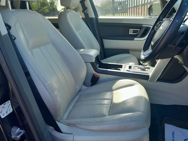 Used Land Rover Discovery Sport 2016 for sale - 74735686: Photo 9