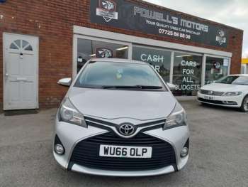 Used Toyota Yaris 2016 for sale - 74756516: Photo