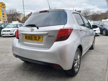 Used Toyota Yaris 2016 for sale - 74756516: Photo
