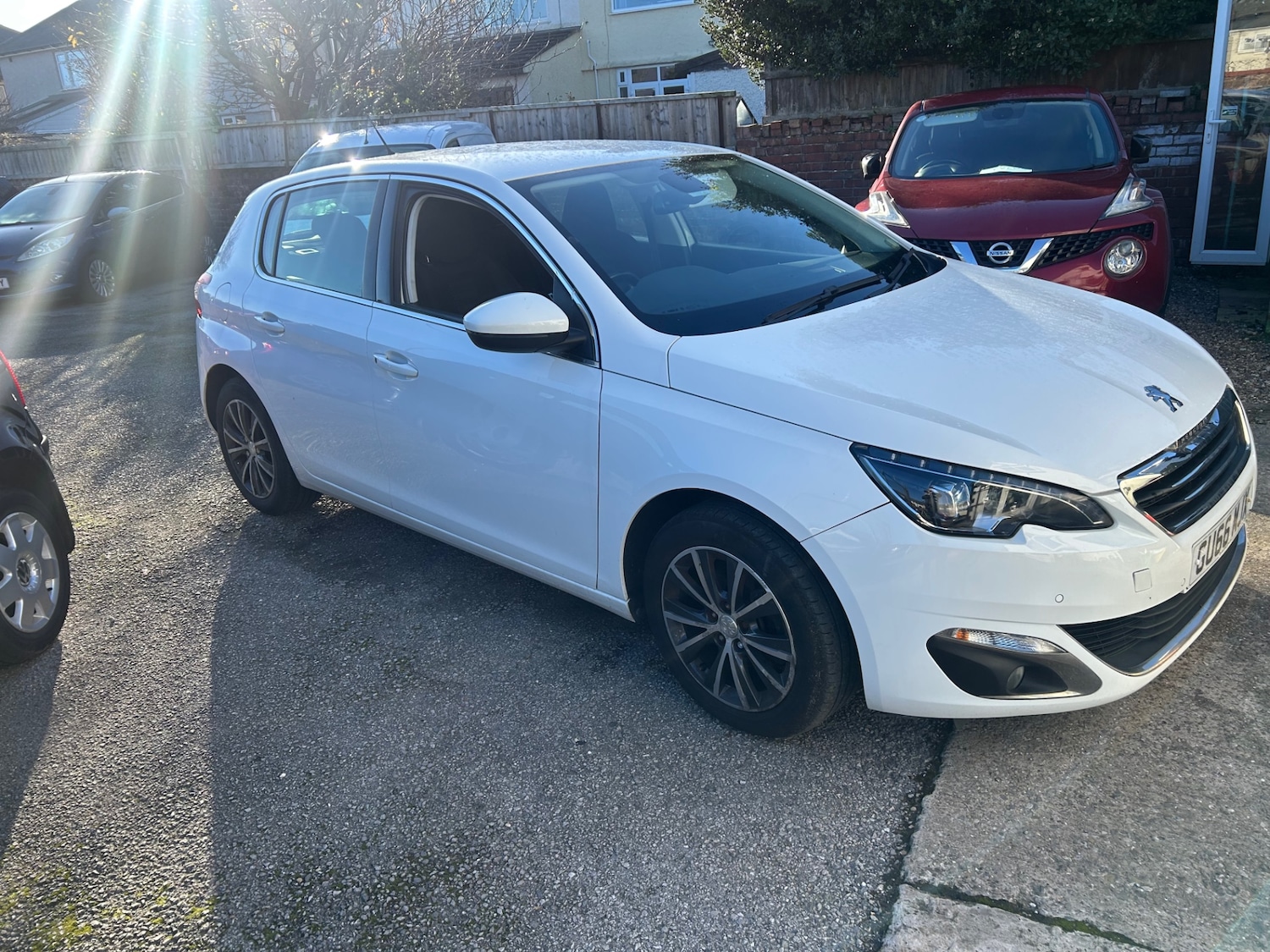 Used Peugeot 308 2016 for sale - 76693473: Photo 2