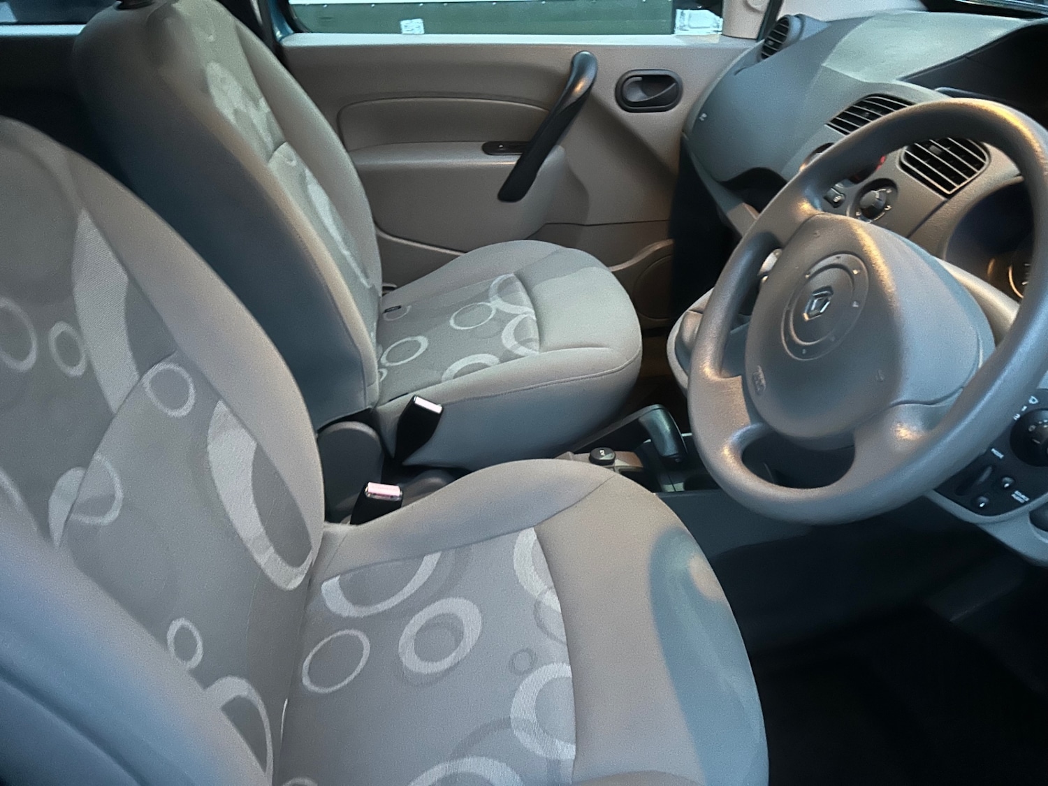 Used Renault Kangoo 2010 for sale - 77288839: Photo 5