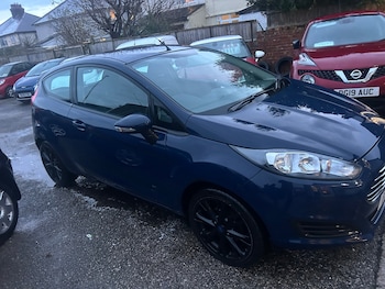 Used Ford Fiesta 2015 for sale - 76713284: Photo