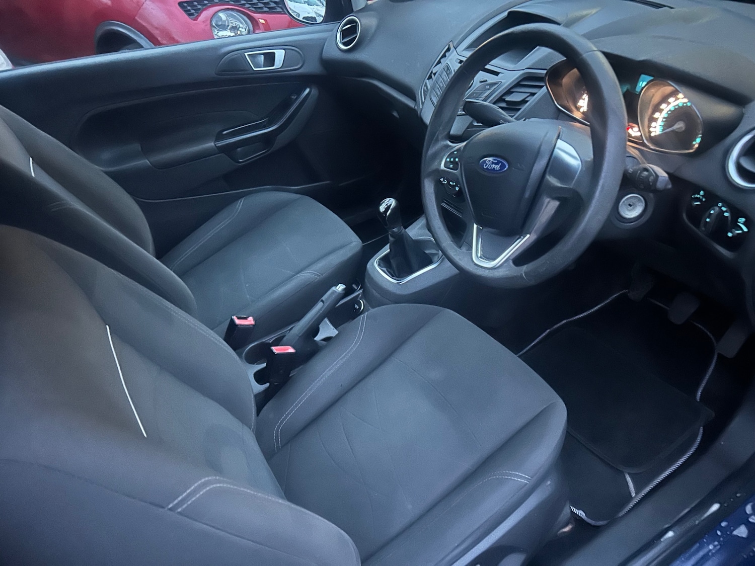 Used Ford Fiesta 2015 for sale - 76713284: Photo 5