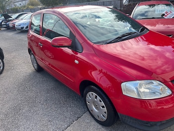 Used Volkswagen Fox 2010 for sale - 76254800: Photo 2