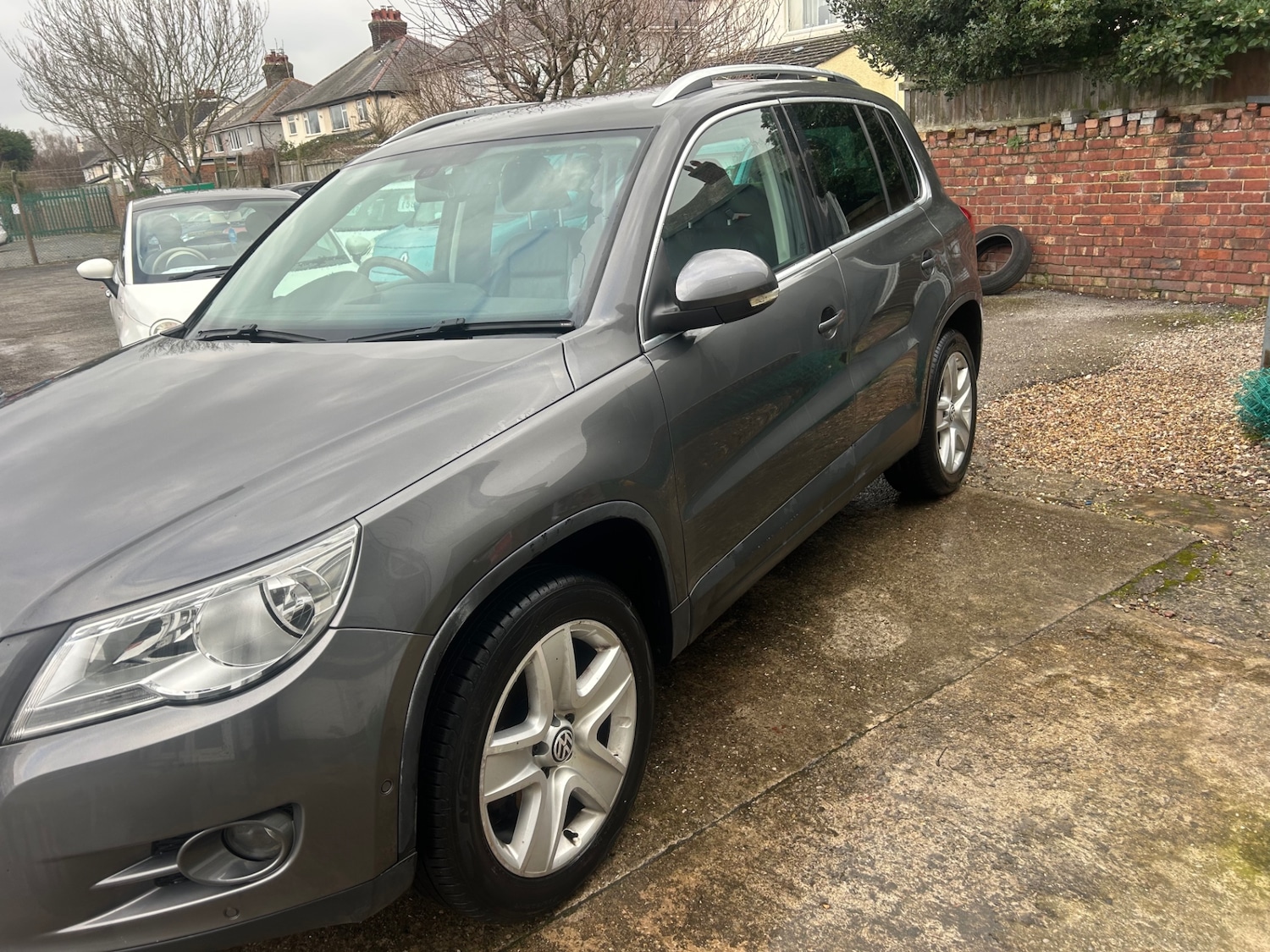 Used Volkswagen Tiguan 2011 for sale - 77365386: Photo 3