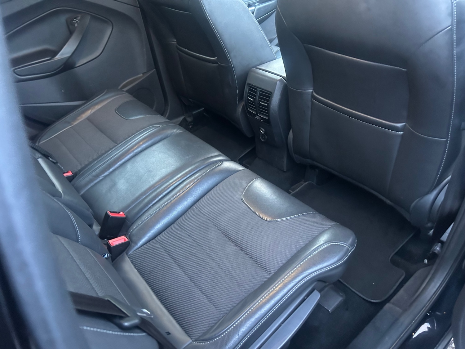 Used Ford Kuga 2015 for sale - 77225390: Photo 6