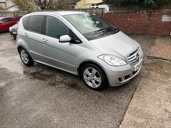 Used Mercedes-Benz A-Class 2010 for sale - 76555356: Photo