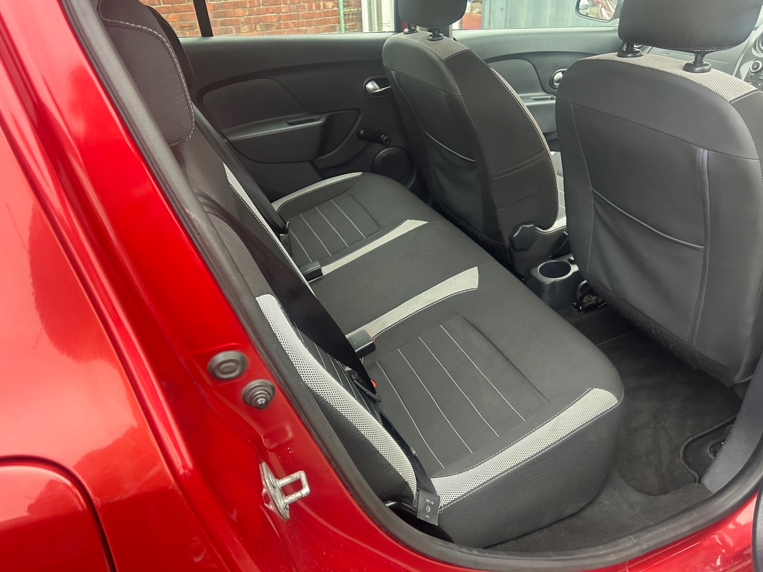 Used Dacia Sandero Stepway 2017 for sale - 76478017: Photo 6