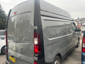 Used Vauxhall Vivaro 2016 for sale - 77990209: Photo