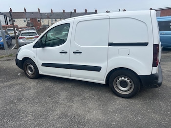 Used Citroen Berlingo 2018 for sale - 77990353: Photo