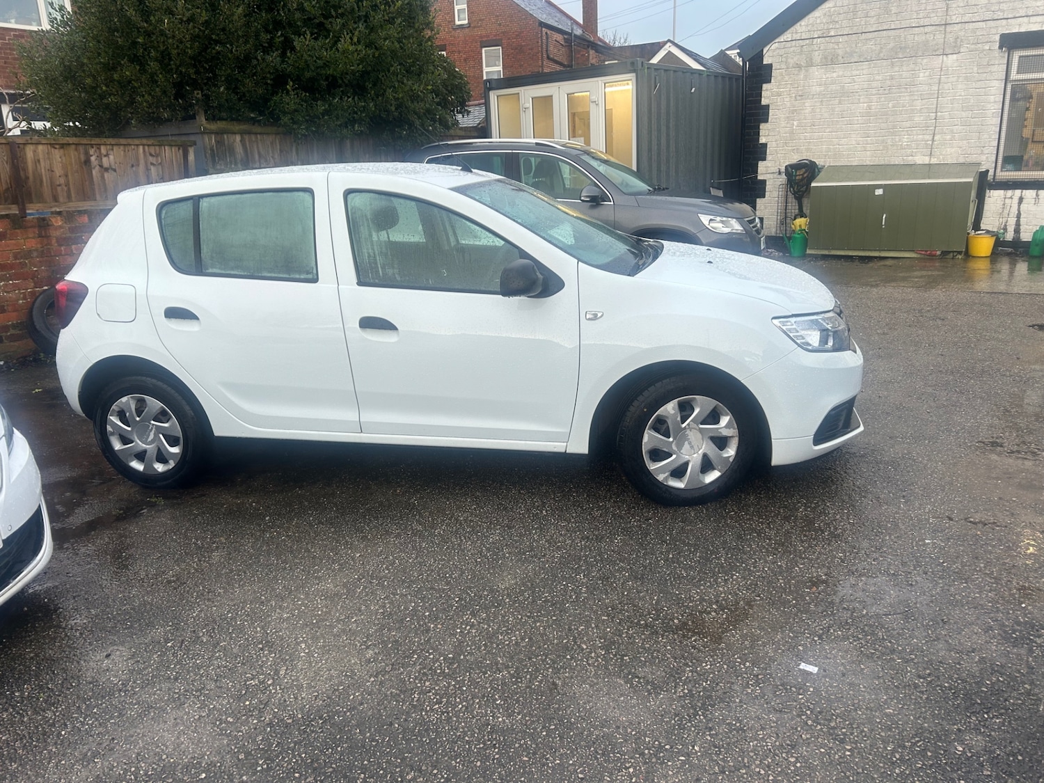 Used Dacia Sandero 2017 for sale - 77391872: Photo 2