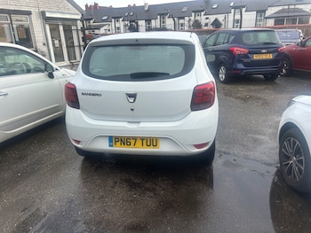 Used Dacia Sandero 2017 for sale - 77391872: Photo