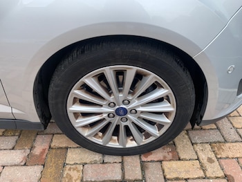 Used Ford Grand C-Max 2015 for sale - 79590165: Photo