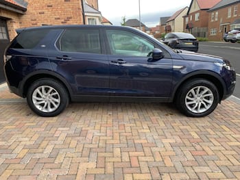Used Land Rover Discovery Sport 2017 for sale - 79807219: Photo