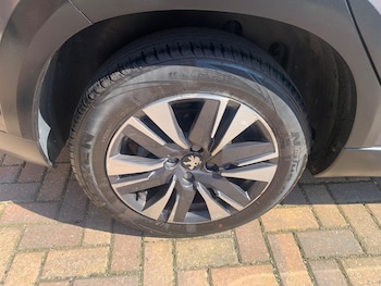 Used Peugeot 2008 2016 for sale - 79396385: Photo