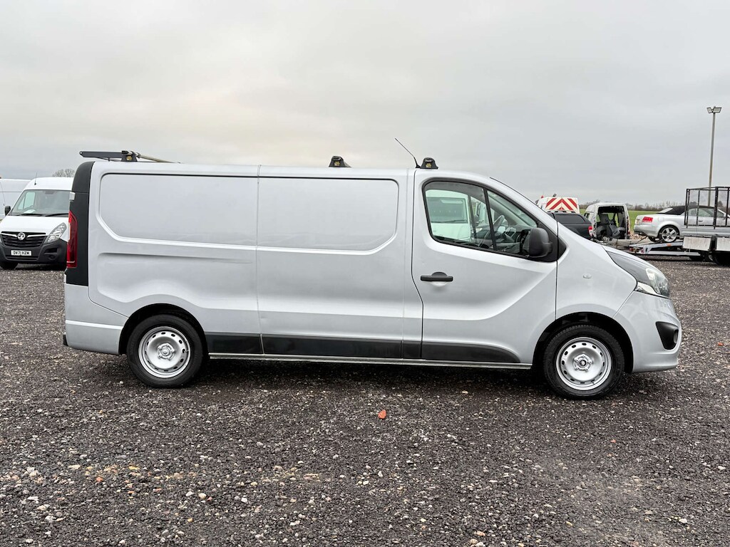 Used Vauxhall Vivaro 2019 for sale - 77389259: Photo 10