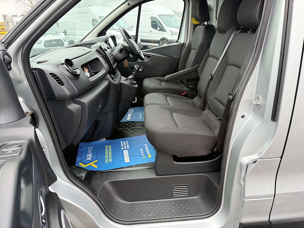 Used Vauxhall Vivaro 2019 for sale - 77389259: Photo 19