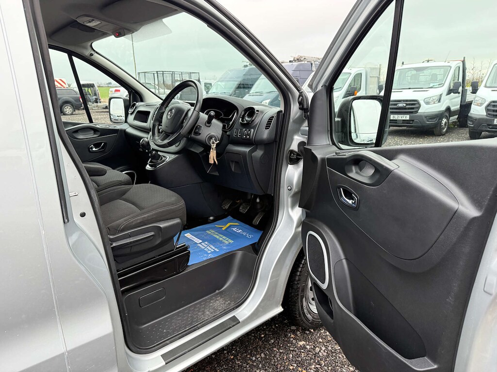 Used Vauxhall Vivaro 2019 for sale - 77389259: Photo 20