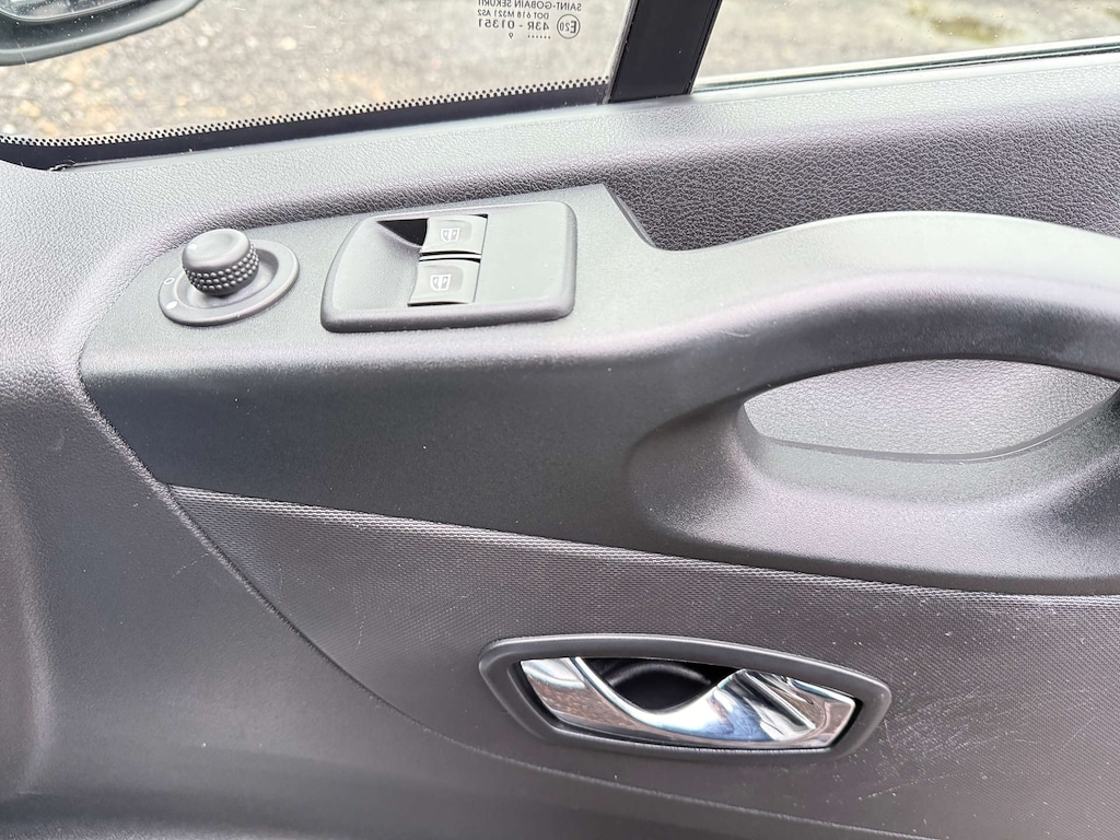 Used Vauxhall Vivaro 2019 for sale - 77389259: Photo 22