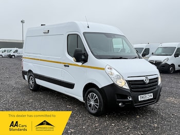 Vauxhall Movano feature image