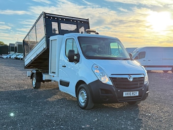 Vauxhall - Movano