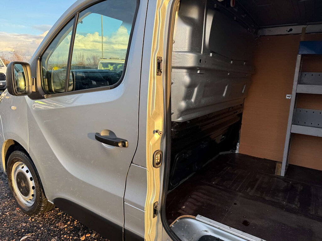 Used Vauxhall Vivaro 2019 for sale - 77401653: Photo 17