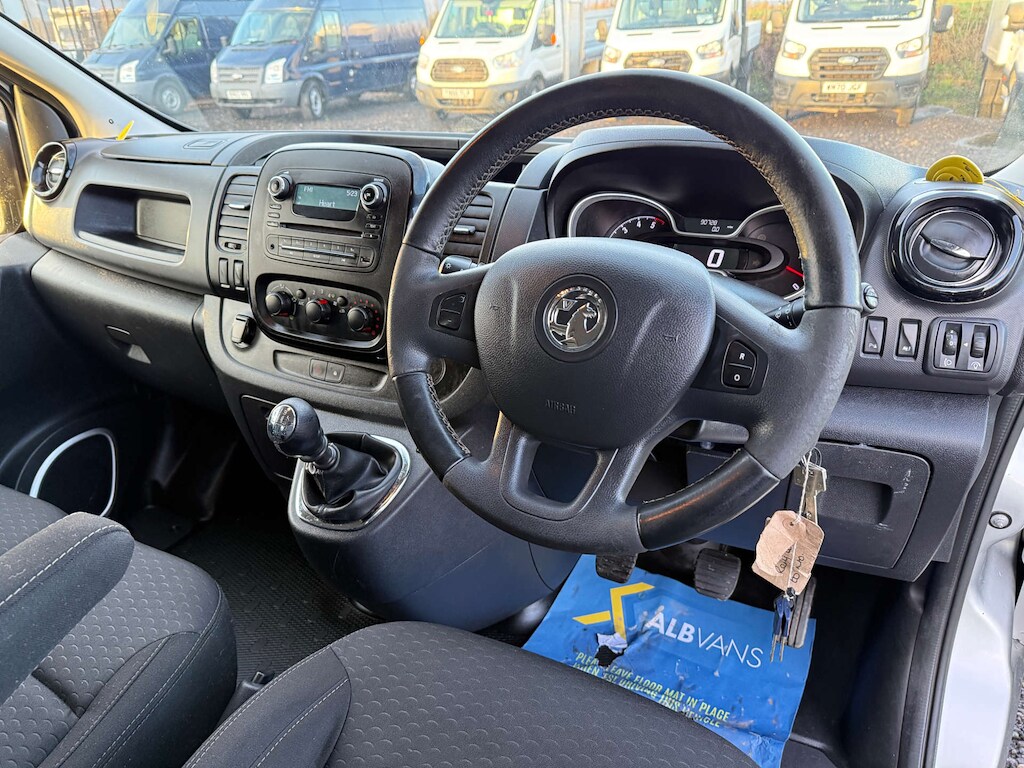 Used Vauxhall Vivaro 2019 for sale - 77401653: Photo 23