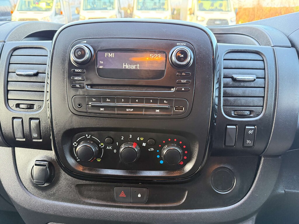 Used Vauxhall Vivaro 2019 for sale - 77401653: Photo 25