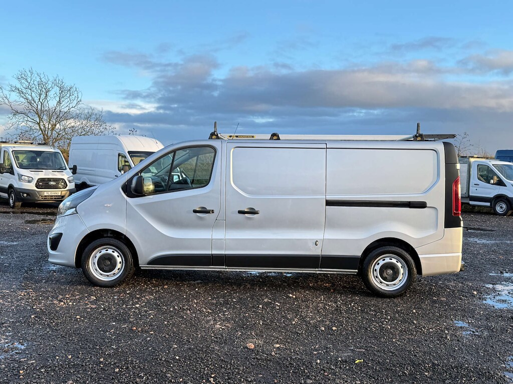 Used Vauxhall Vivaro 2019 for sale - 77401653: Photo 5