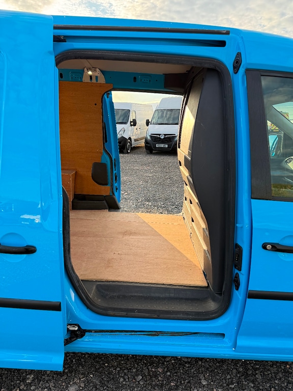 Used Volkswagen Caddy Maxi 2011 for sale - 76318799: Photo 15
