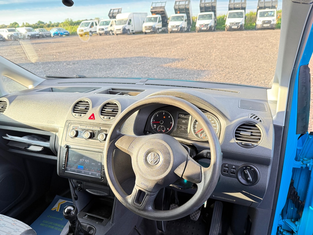 Used Volkswagen Caddy Maxi 2011 for sale - 76318799: Photo 16