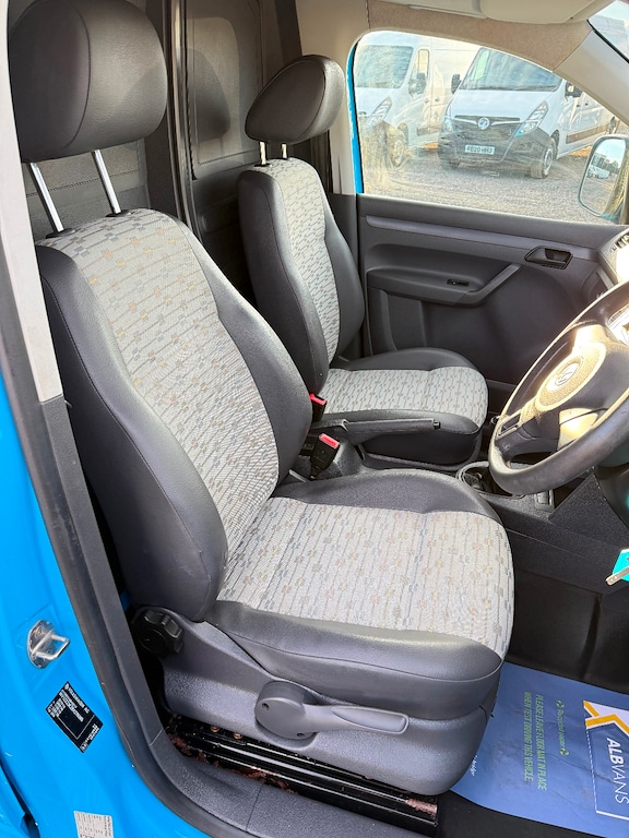 Used Volkswagen Caddy Maxi 2011 for sale - 76318799: Photo 17