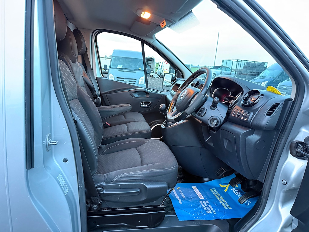 Used Vauxhall Vivaro 2017 for sale - 77022001: Photo 20