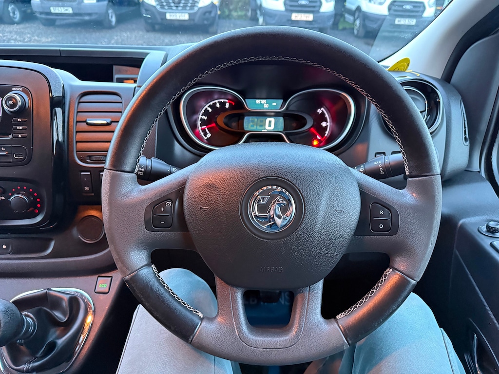 Used Vauxhall Vivaro 2017 for sale - 77022001: Photo 22