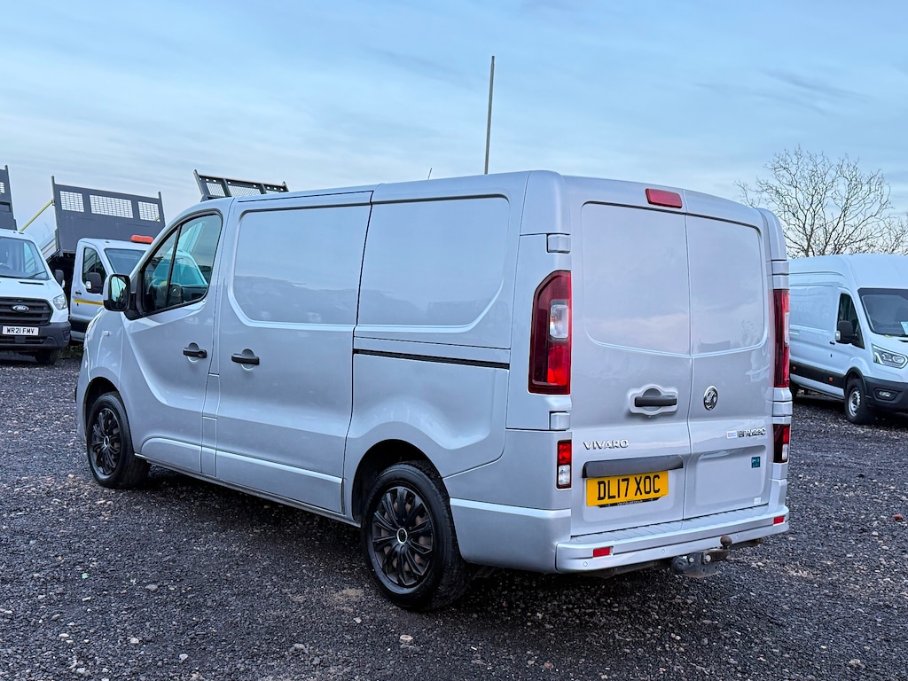 Used Vauxhall Vivaro 2017 for sale - 77022001: Photo 6