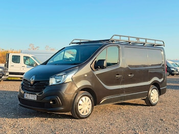 Used Renault Trafic 2017 for sale - 79326055: Photo