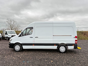 Used Mercedes-Benz Sprinter 2018 for sale - 77638335: Photo
