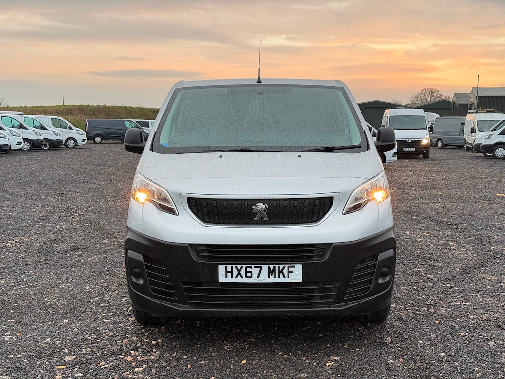 Used Peugeot Expert 2017 for sale - 76731894: Photo 2