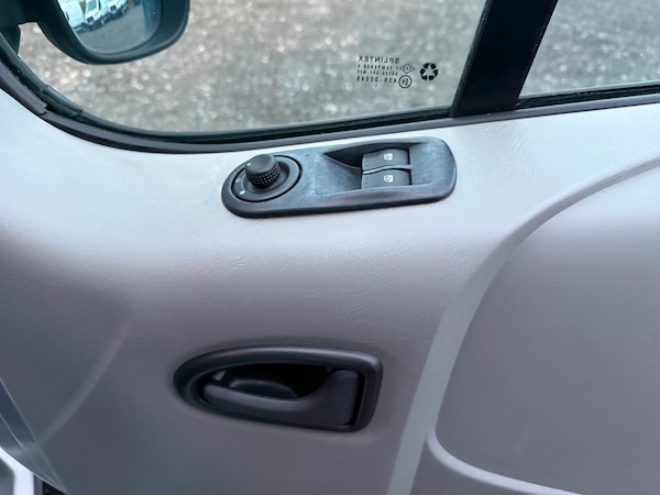 Used Vauxhall Vivaro 2012 for sale - 76249928: Photo 16