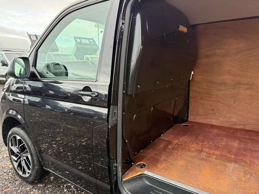 Used Volkswagen Transporter 2019 for sale - 77339740: Photo 15