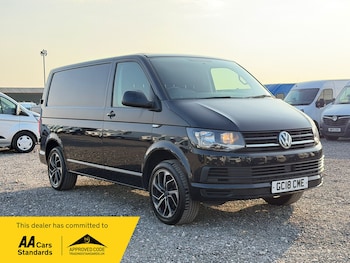 Used Volkswagen Transporter 2018 for sale - 79270122: Photo