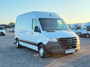 Mercedes-Benz - Sprinter