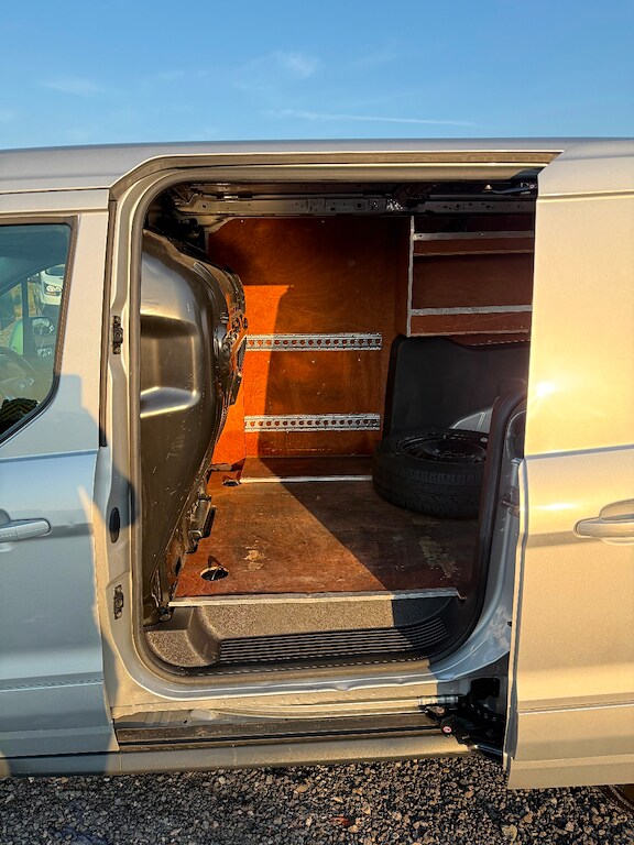 Used Ford Transit Connect 2017 for sale - 76318795: Photo 11