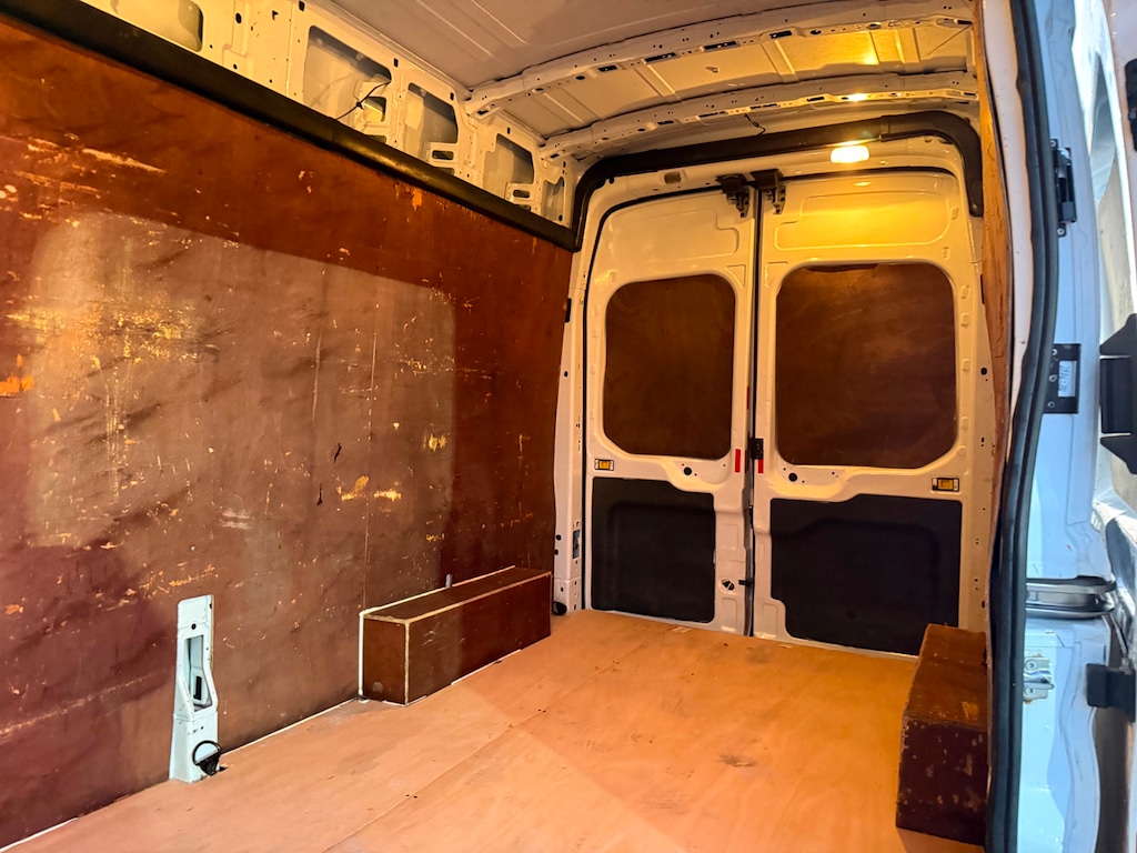 Used Ford Transit 2017 for sale - 77983116: Photo 16