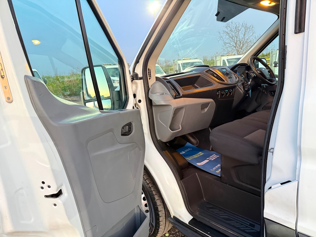 Used Ford Transit 2017 for sale - 77983116: Photo 17