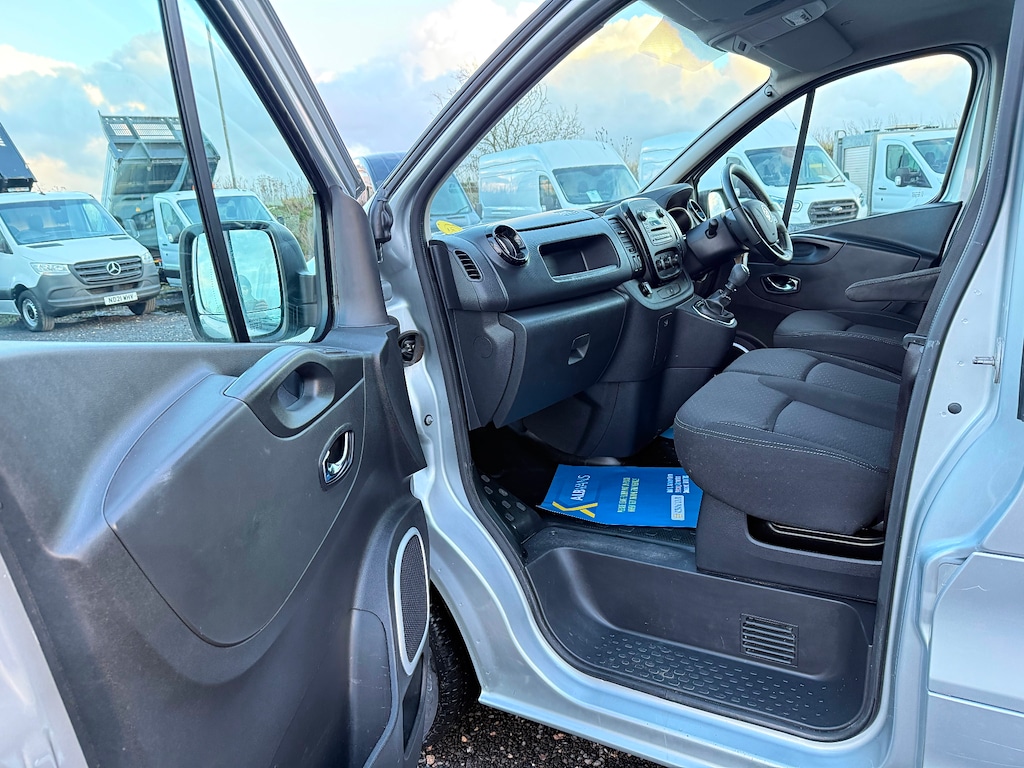 Used Vauxhall Vivaro 2019 for sale - 77232403: Photo 12
