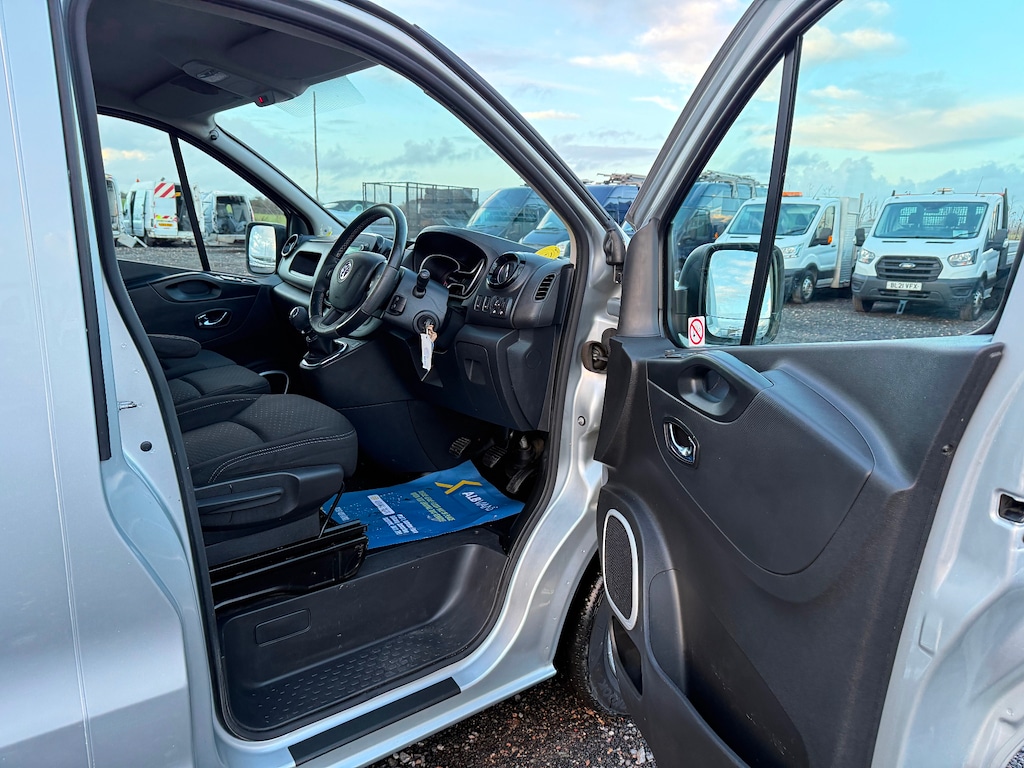 Used Vauxhall Vivaro 2019 for sale - 77232403: Photo 16